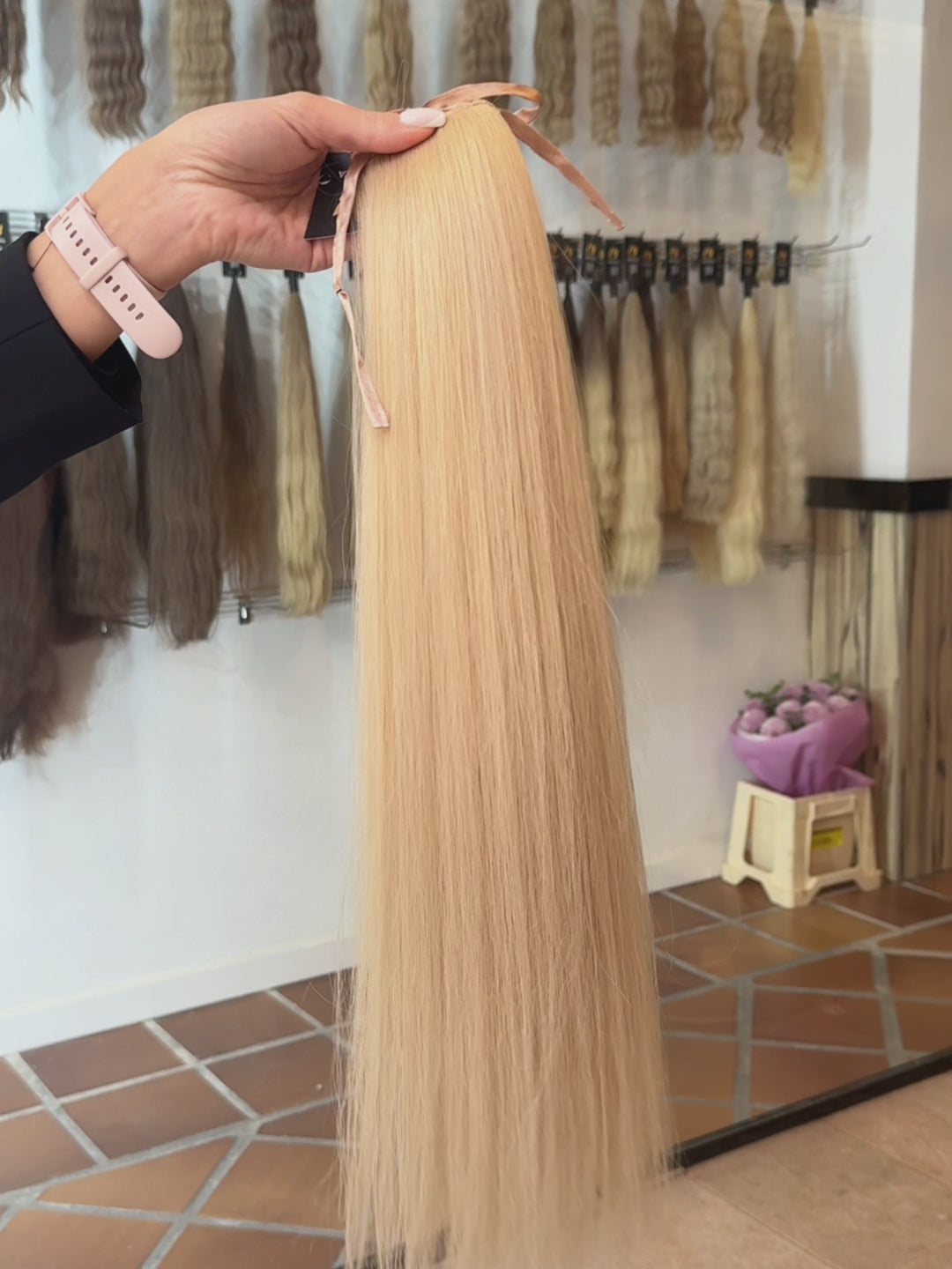 Cargar vídeo: Coleta - 100% Cabello Eslavo Natural